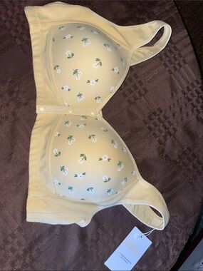 Daisy Bra NWT Soft Support Wireless Floral Bra